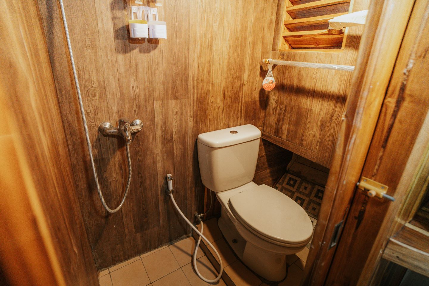 deluxe bathroom
